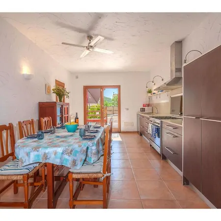 Holiday home Maria Fumet - Cde160 By Interhome